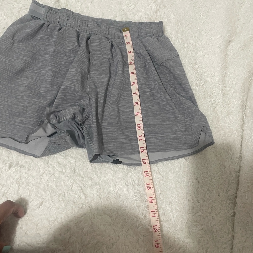 Lululemon Gray men’s Shorts - Picture 12 of 12